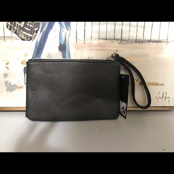 This retro adorable MYV canvas perfect TO GO WITH Any style Wristlet - Picture 4 of 6